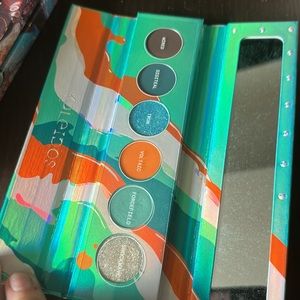 COPY - Kaleidos Eyeshadow Palette Bundle